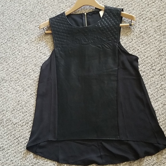 Forever XXI Black top - Picture 2 of 6